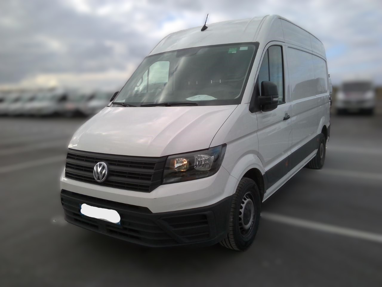 VOLKSWAGEN CRAFTER VAN 35 L3H3 11M3 TRAC 2.0 TDI 140 - 12/2023 - 33.289 KMS