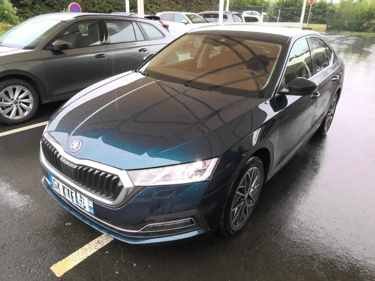 SKODA OCTAVIA  Style 1.5 TSI 150 DSG - 06/2024 - 15.867 KMS