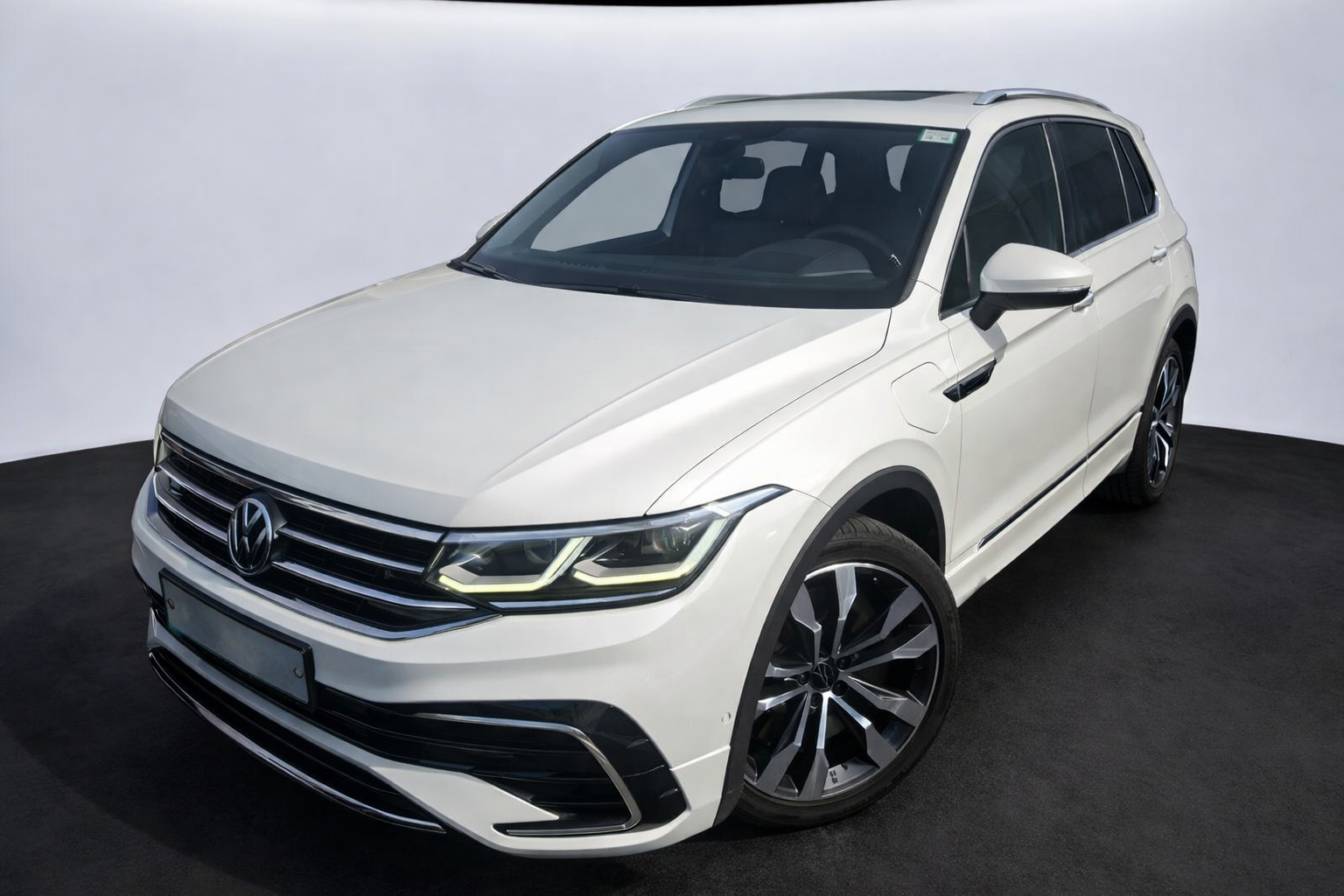 Tiguan R-Line 1.4 electric/TSI eHybrid 245ch 6-speed DSG - 04/2023 - 55.999 KMS